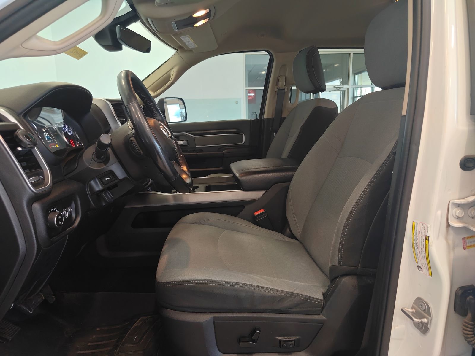 Used 2019 RAM 3500 Big Horn image 10