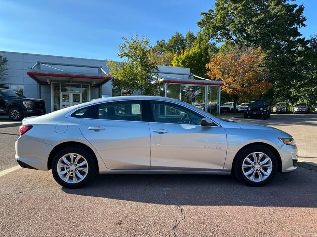 Used 2019 Chevrolet Malibu LT w/ Driver Confidence Package image 6