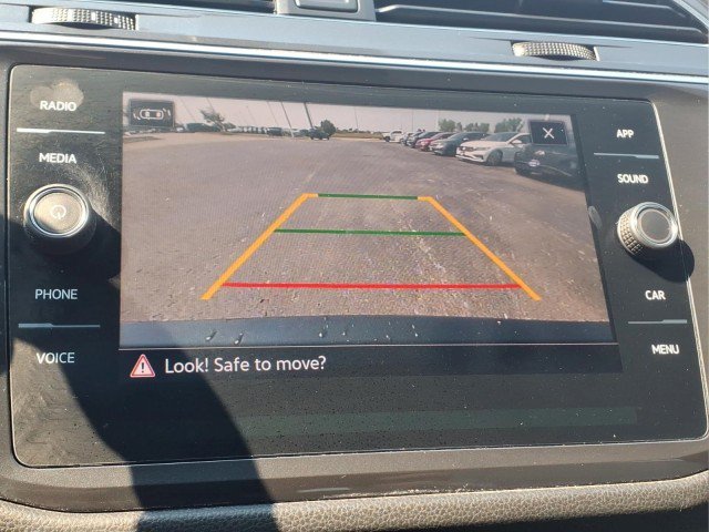 Certified 2021 Volkswagen Tiguan SE R-Line AWD/4WD image 20
