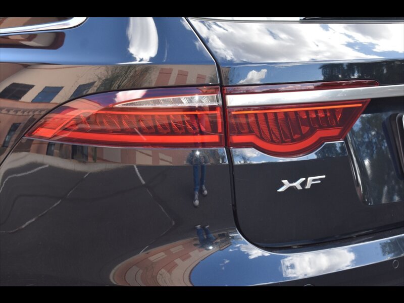 Used 2018 Jaguar XF First Edition AWD/4WD image 50