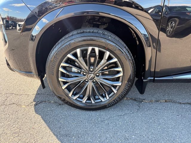 Certified 2025 Nissan Rogue Platinum AWD/4WD image 9