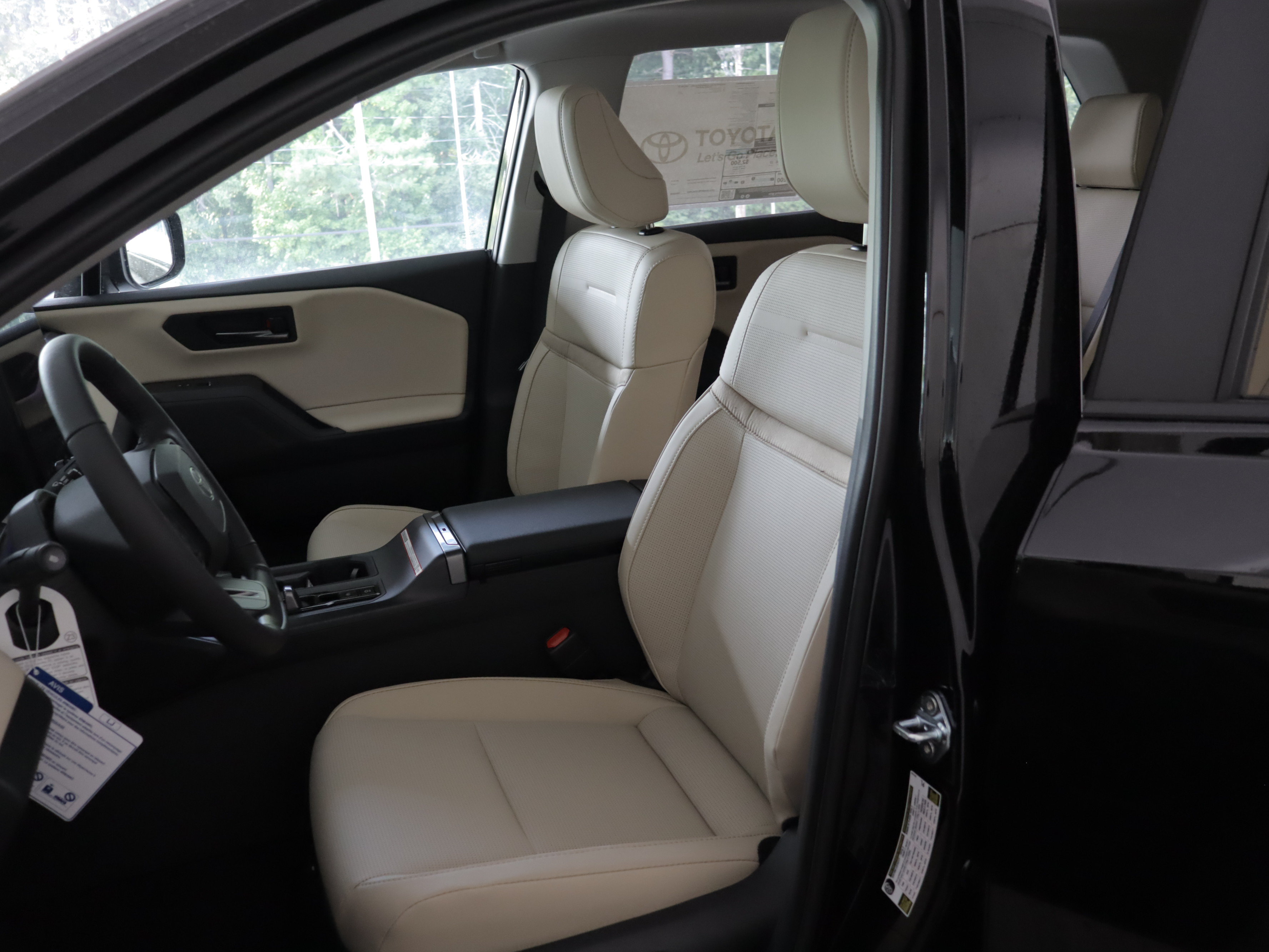 New 2026 Toyota RAV4 Limited AWD/4WD image 9