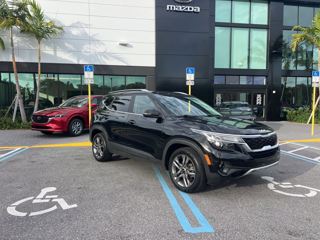 Used 2023 Kia Seltos S image 7