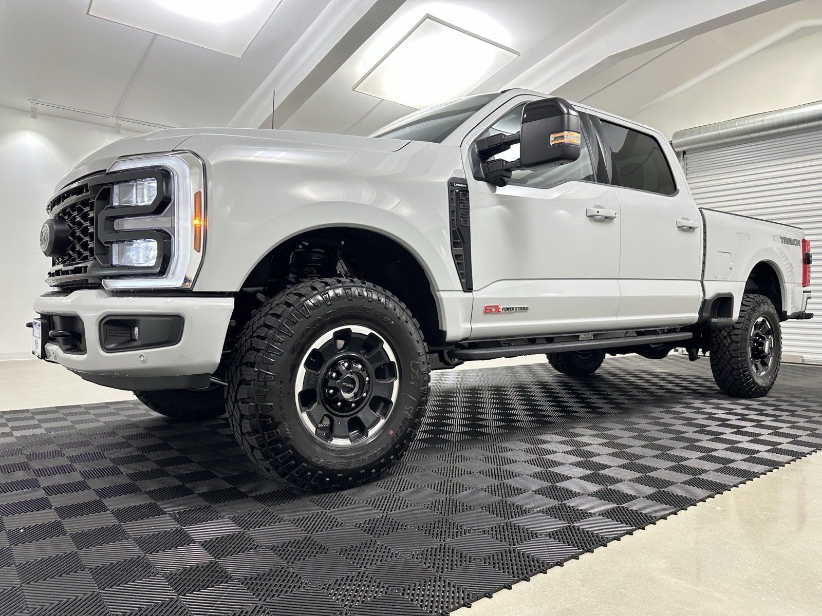New 2025 Ford F250 Lariat image 3