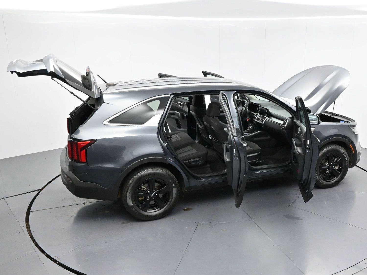 Used 2022 Kia Sorento LX FWD image 35