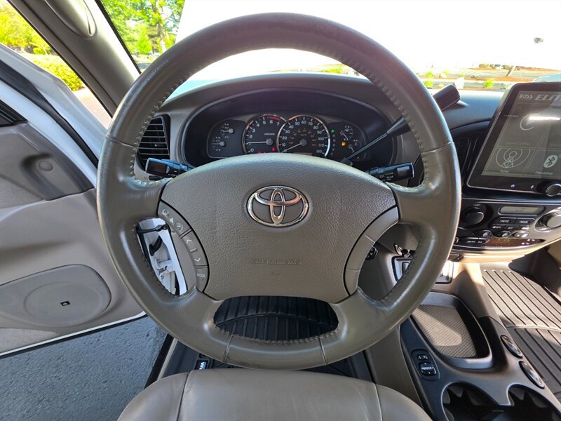 Used 2005 Toyota Sequoia SR5 AWD/4WD image 51