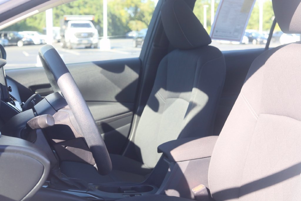 Used 2024 Toyota Corolla LE FWD image 23