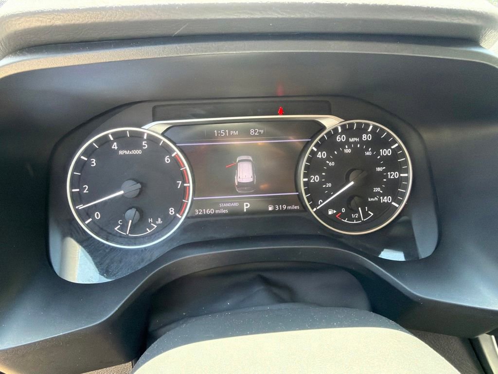 Used 2025 Nissan Rogue SV FWD image 5