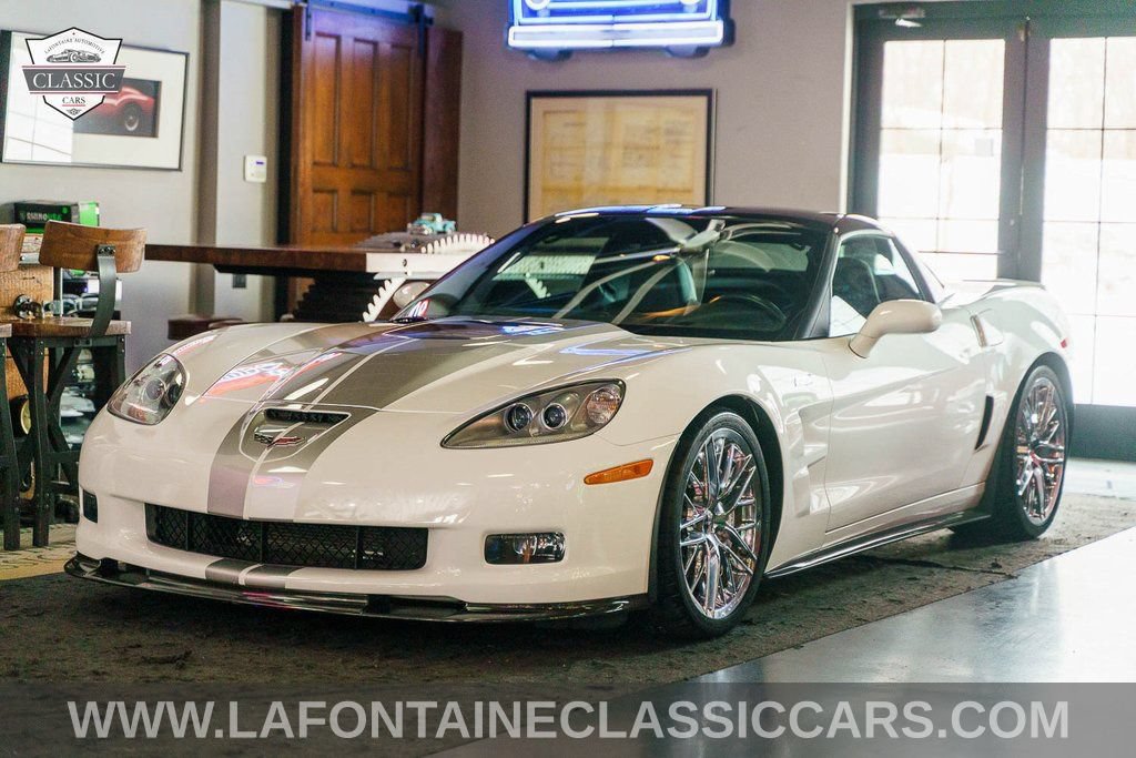 Used 2013 Chevrolet Corvette ZR1 w/ 3ZR Preferred Equipment Group RWD image 28