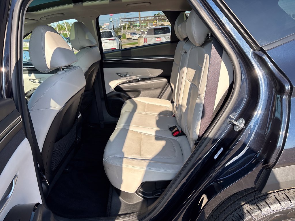 Used 2023 Hyundai Tucson Limited AWD/4WD image 28