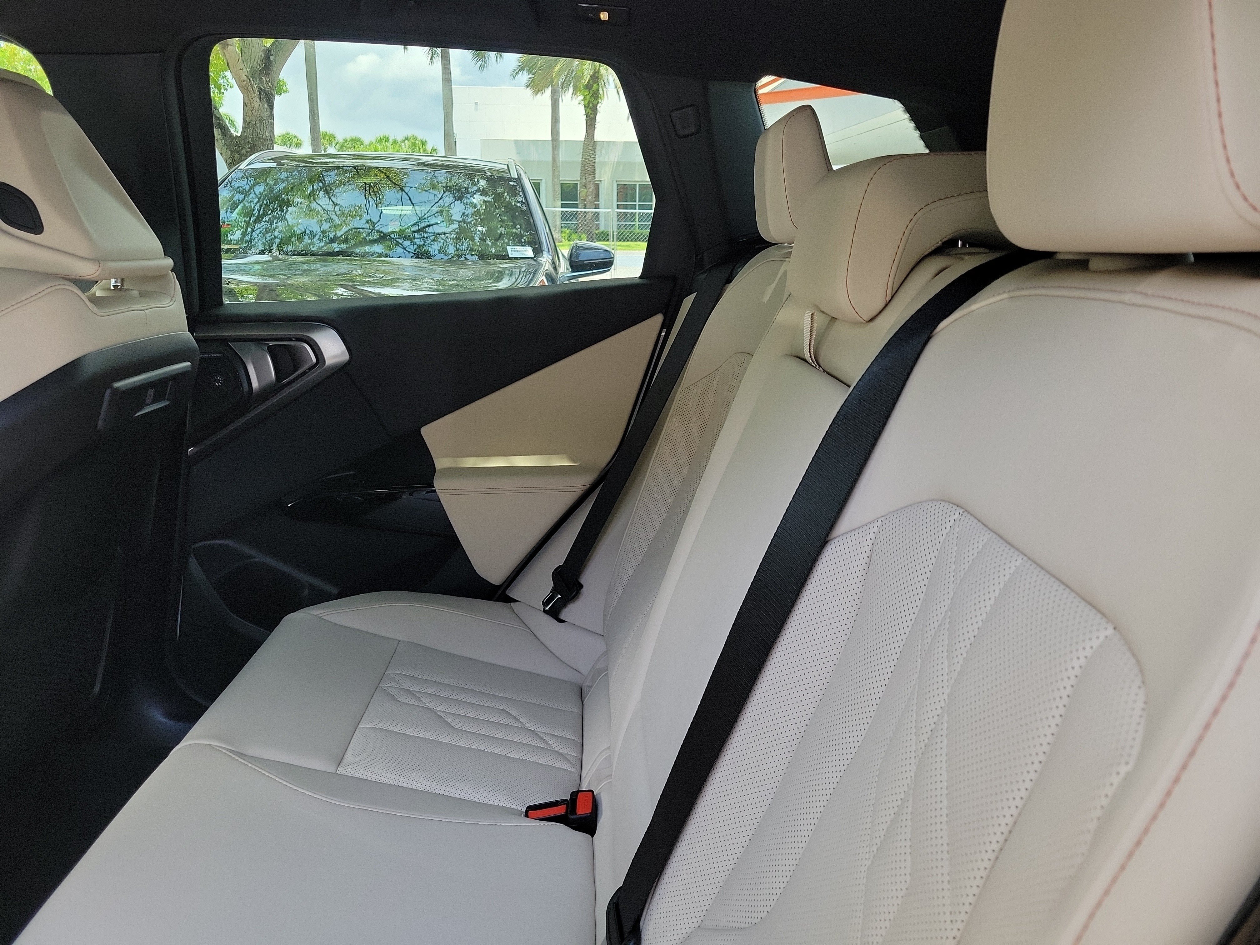 New 2026 BMW X3 xDrive30i w/ Premium Package AWD/4WD image 7