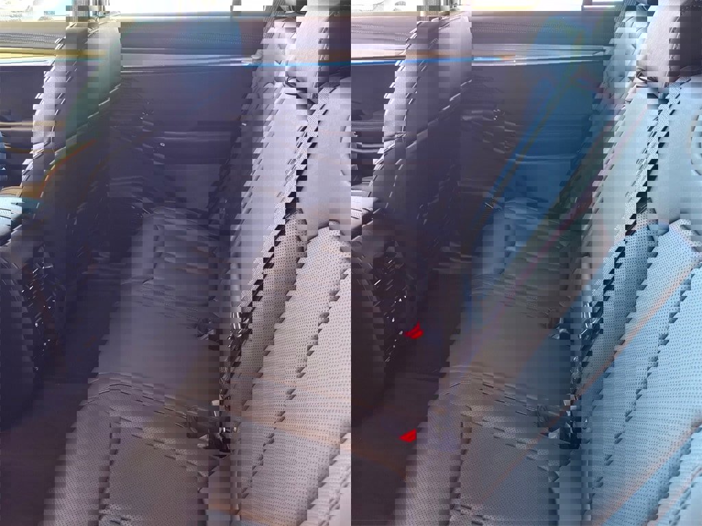 Used 2024 Jeep Wagoneer Launch Edition image 30