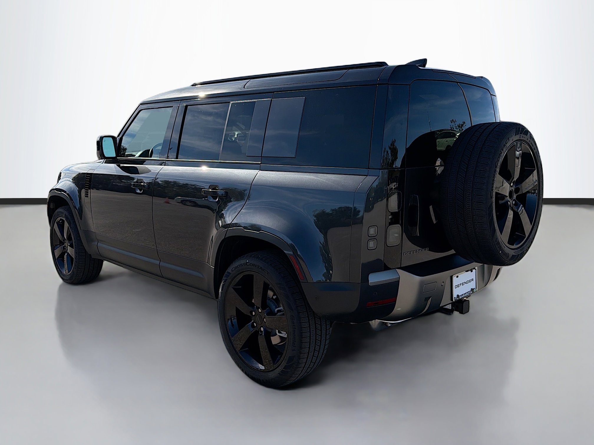 New 2026 Land Rover Defender 110 S image 3