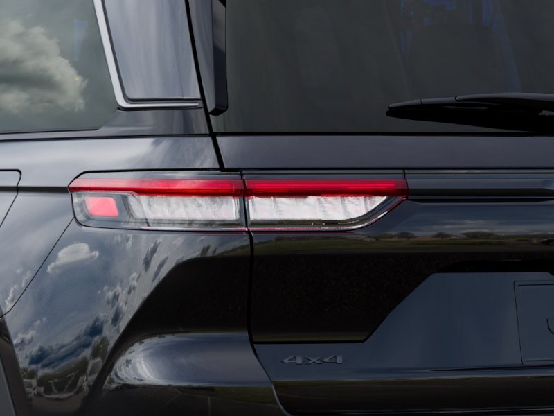 New 2026 Jeep Grand Cherokee Altitude AWD/4WD image 9
