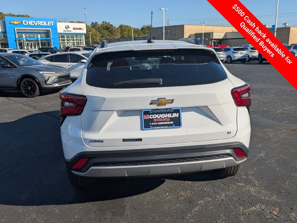New 2026 Chevrolet Trax LT w/ LT Convenience Package FWD image 6