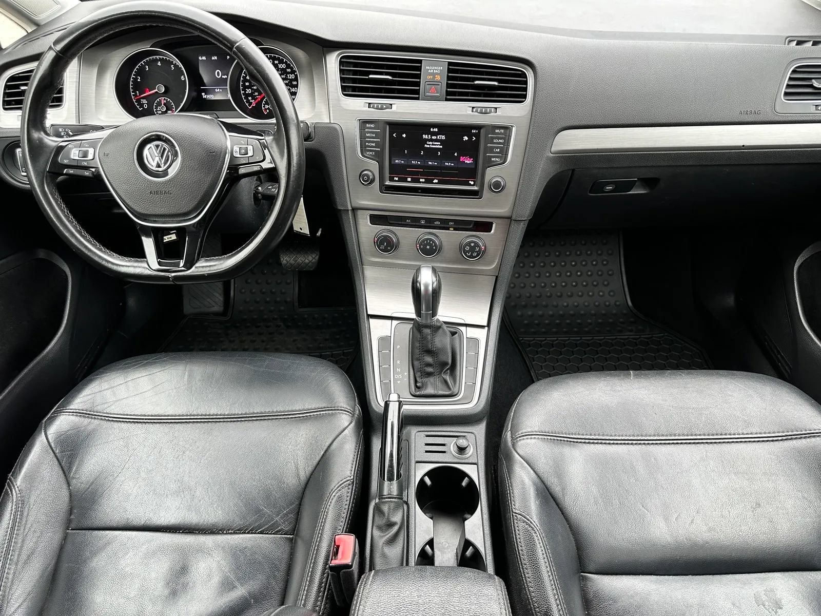 Used 2016 Volkswagen Golf S FWD image 24
