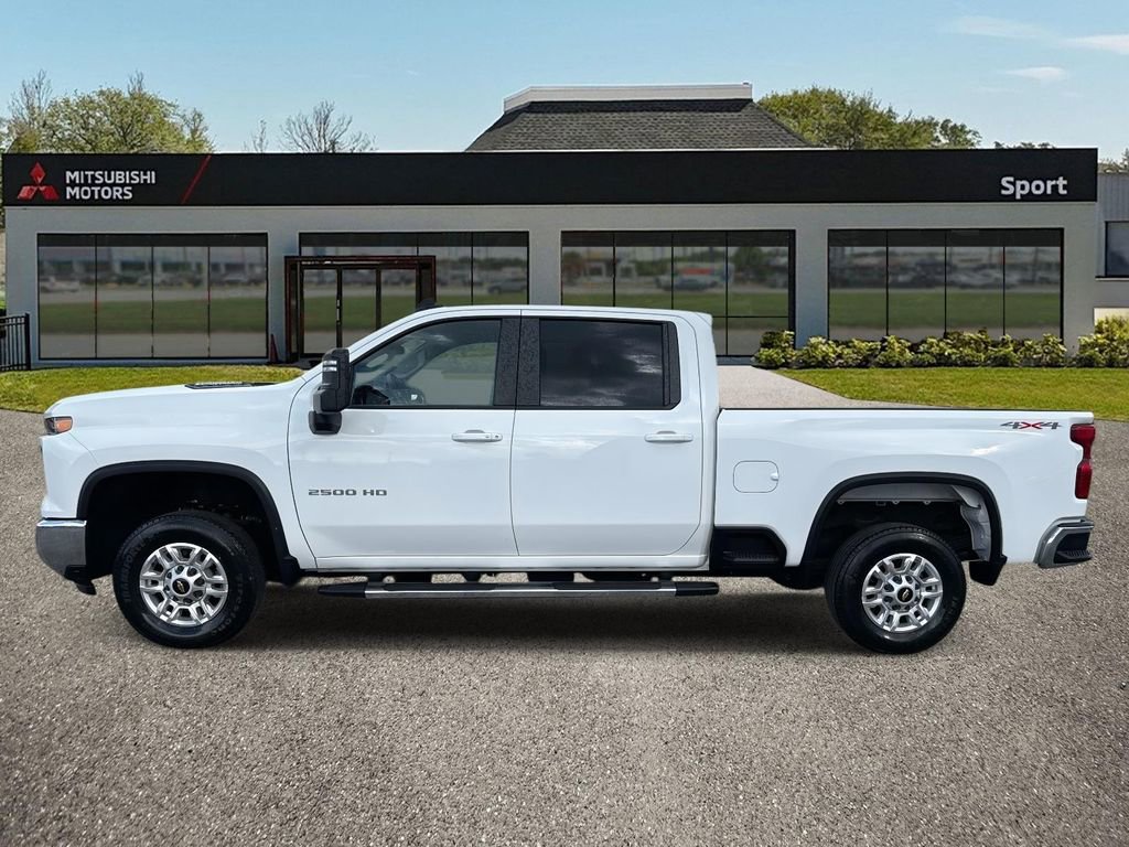 Used 2024 Chevrolet Silverado 2500 LT image 8