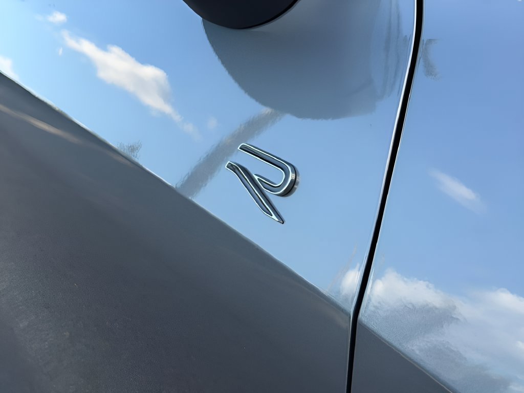 New 2027 Volkswagen Tiguan SEL R-Line AWD/4WD image 28