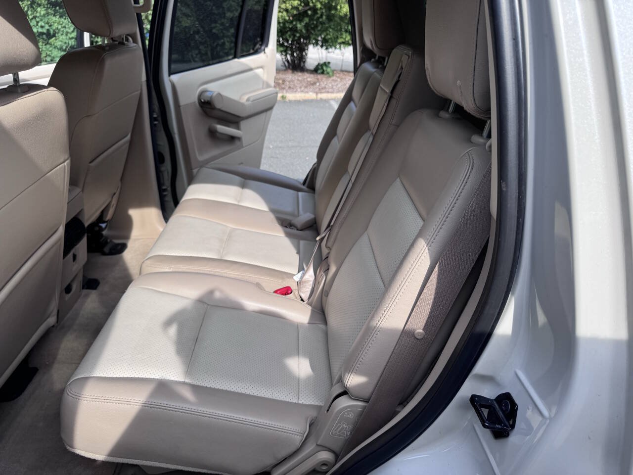 Used 2006 Mercury Mountaineer Luxury AWD/4WD image 14