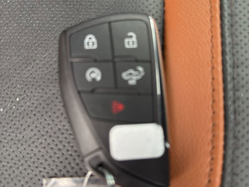 Used 2024 GMC Sierra 1500 AT4 w/ Technology Package image 62