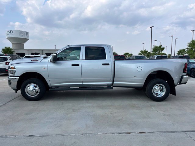 New 2027 RAM 3500 Tradesman AWD/4WD image 4