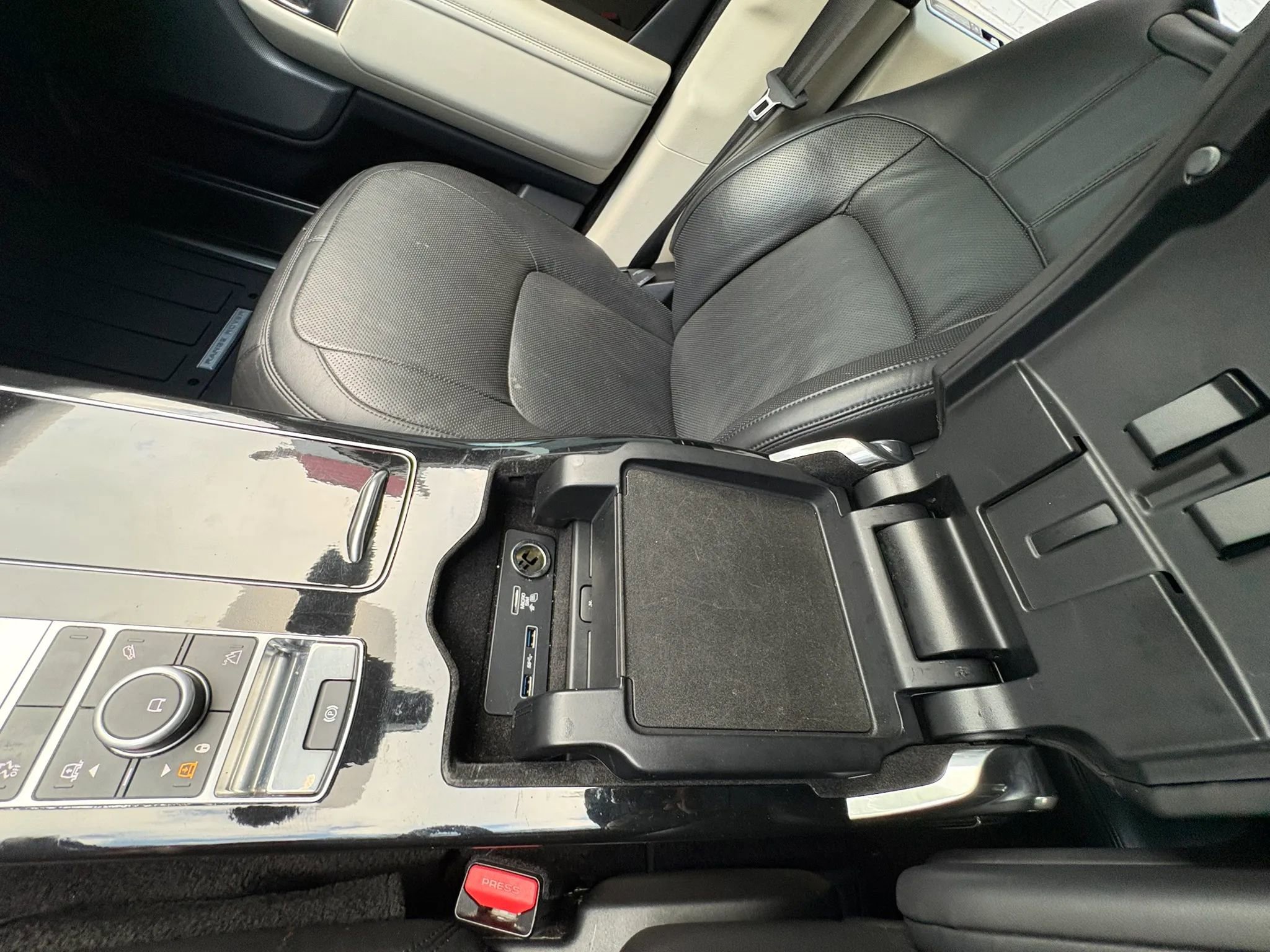 Used 2020 Land Rover Range Rover HSE AWD/4WD image 48
