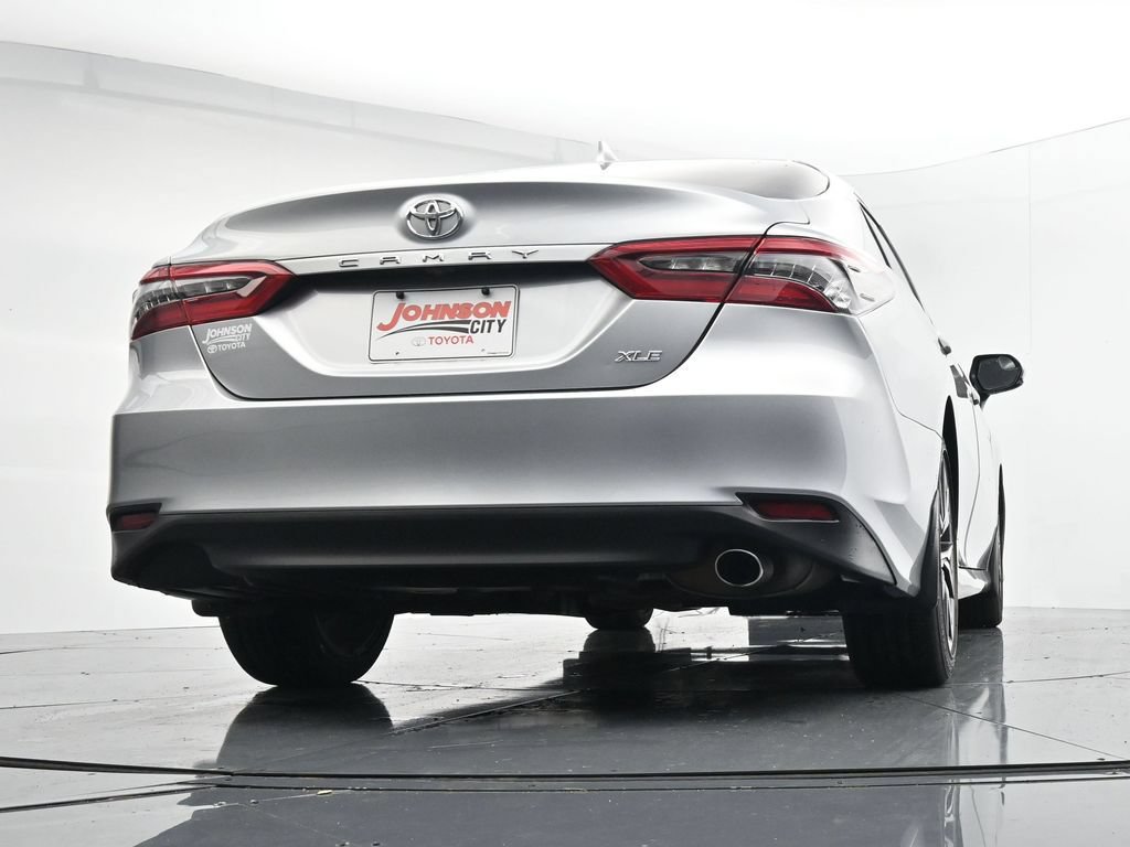 Used 2022 Toyota Camry XLE FWD image 35