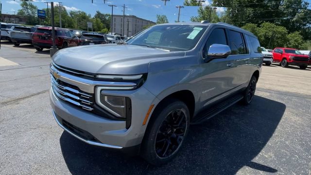 New 2026 Chevrolet Suburban Premier w/ Sun And Tow Package AWD/4WD image 6