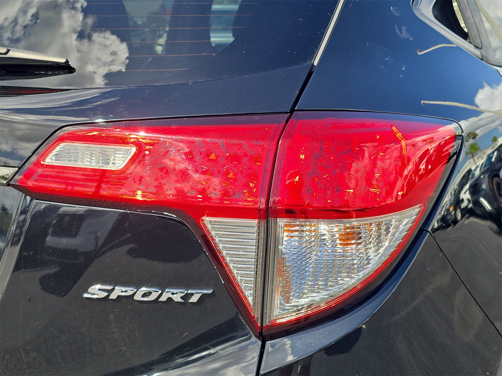 Certified 2021 Honda HR-V Sport image 7