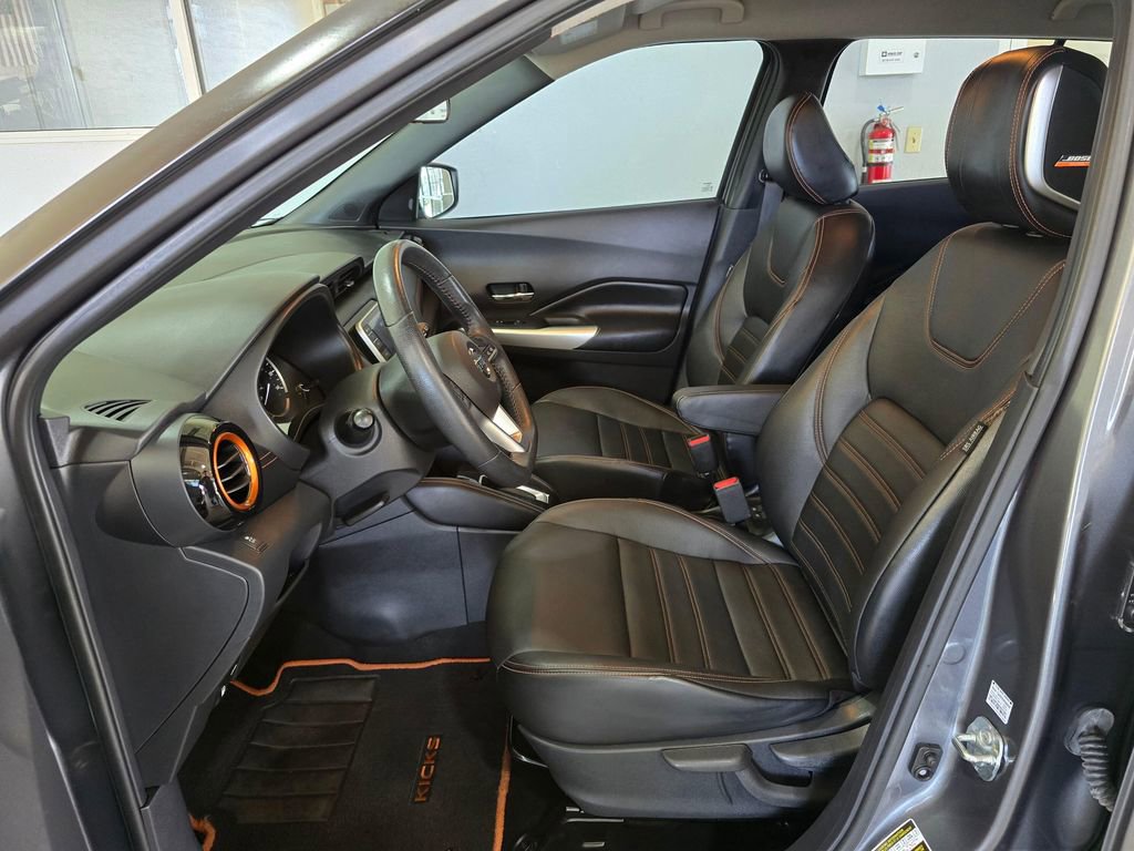 Used 2018 Nissan Kicks SR w/ Premium Package image 21
