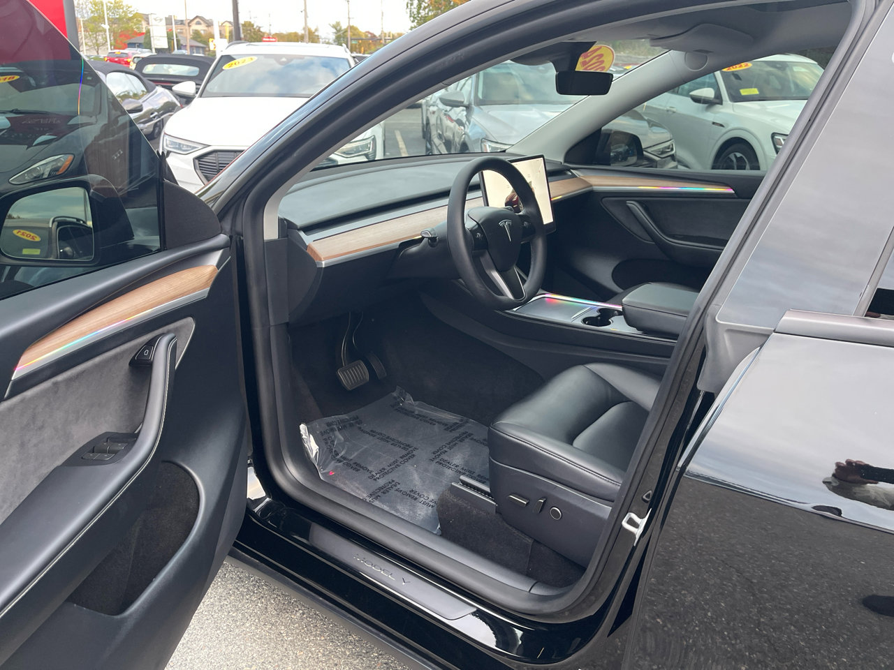 Used 2024 Tesla Model Y Long Range image 18
