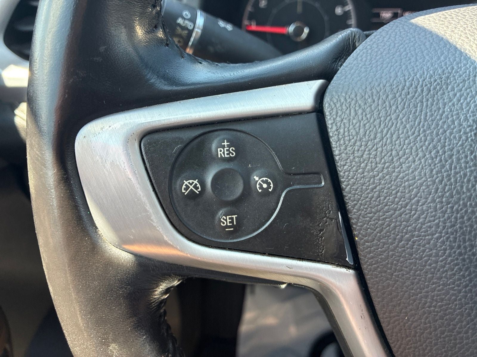Used 2019 GMC Acadia SLE AWD/4WD image 26