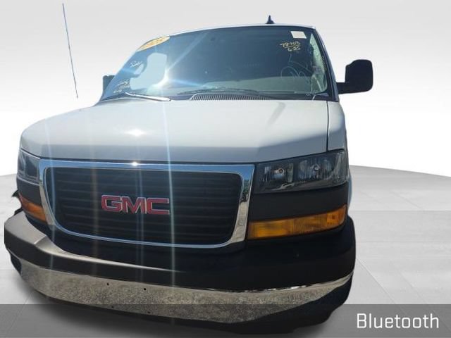 Used 2025 GMC Savana 2500 w/ Driver Convenience Package RWD image 3