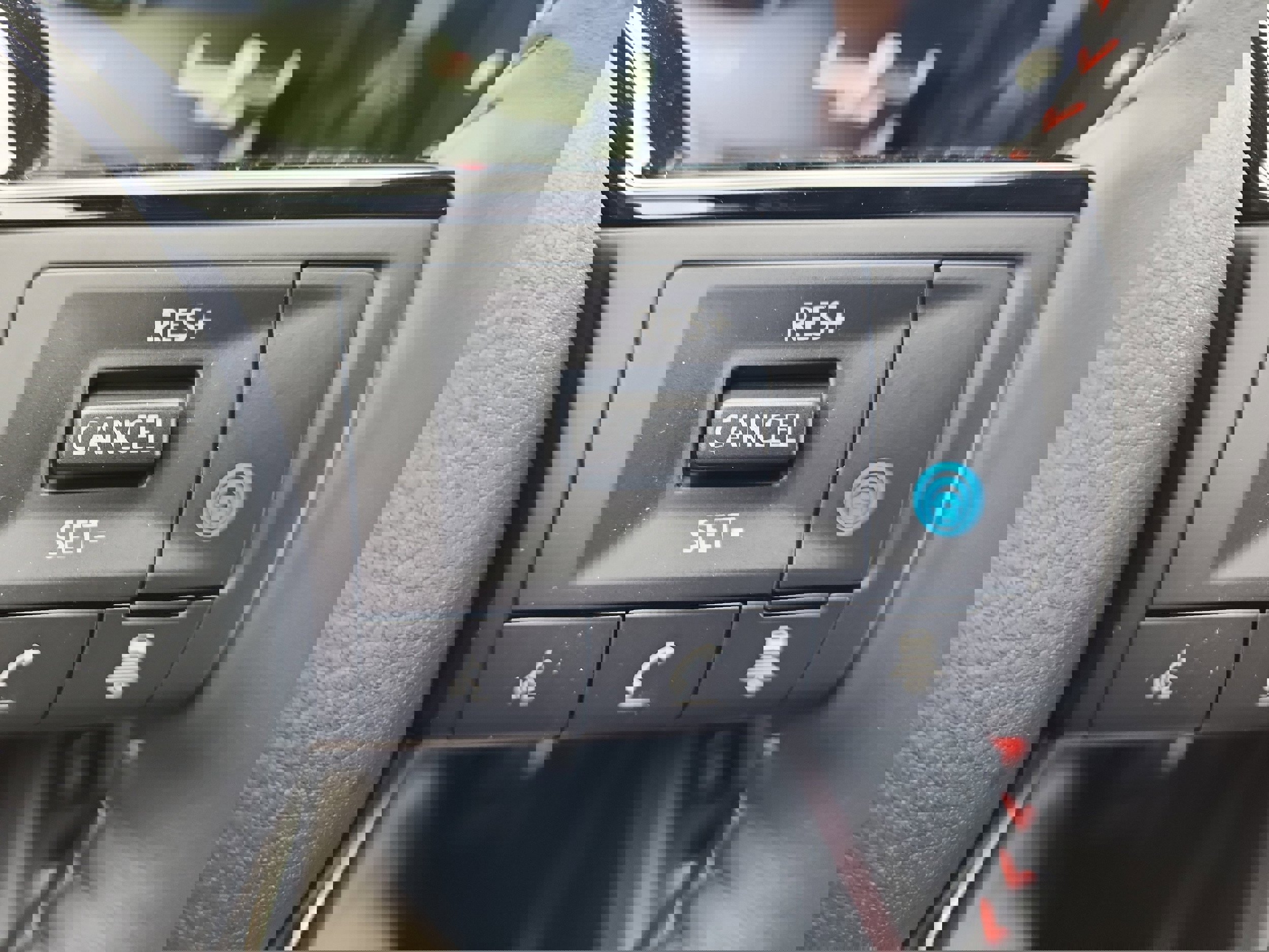 New 2026 Nissan Kicks SR image 17