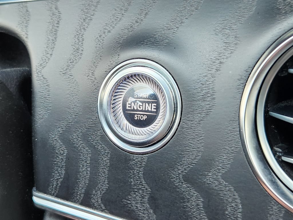 Used 2023 Mercedes-Benz E 350 4MATIC Sedan image 20