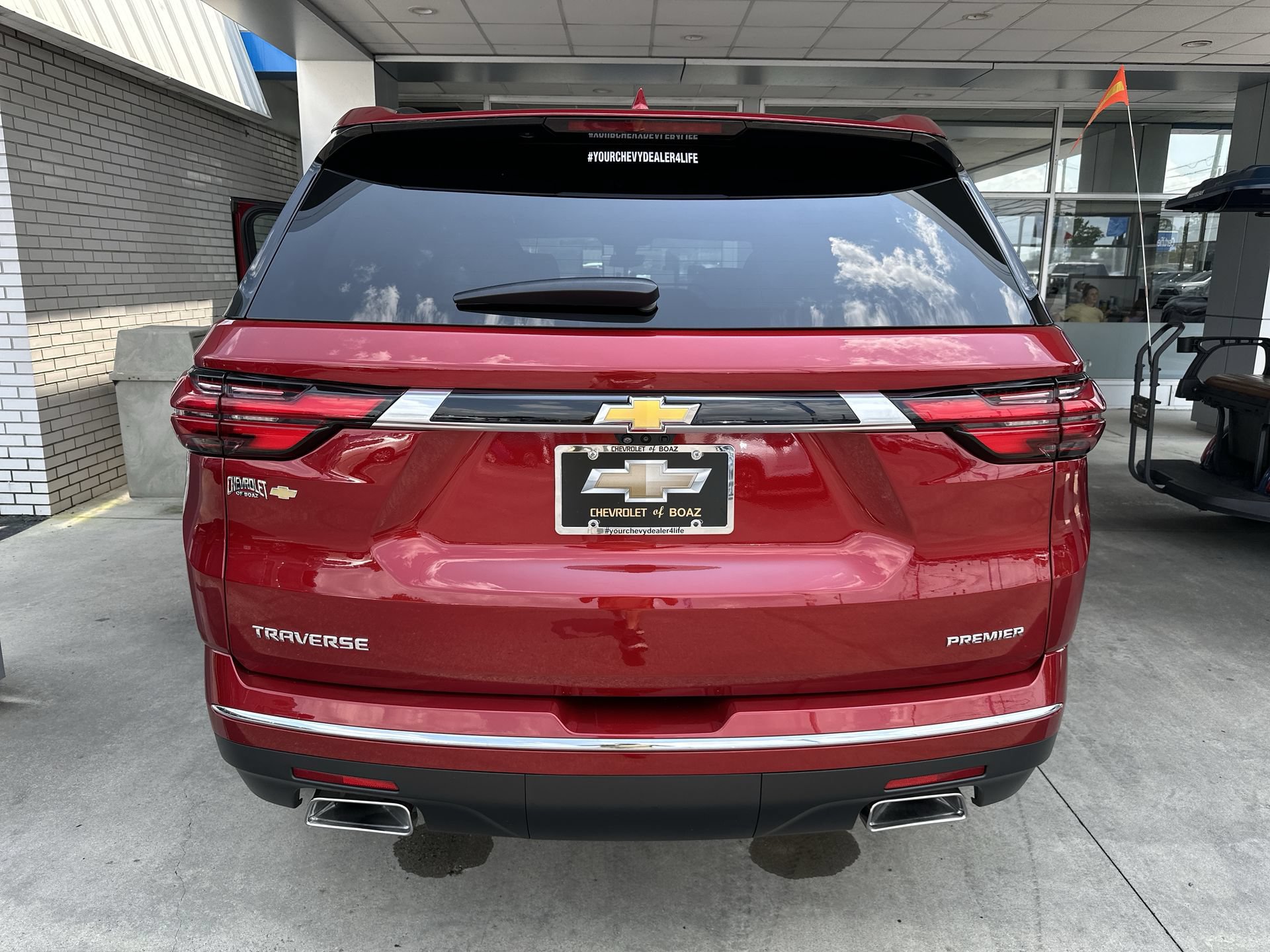 Certified 2023 Chevrolet Traverse Premier FWD image 33