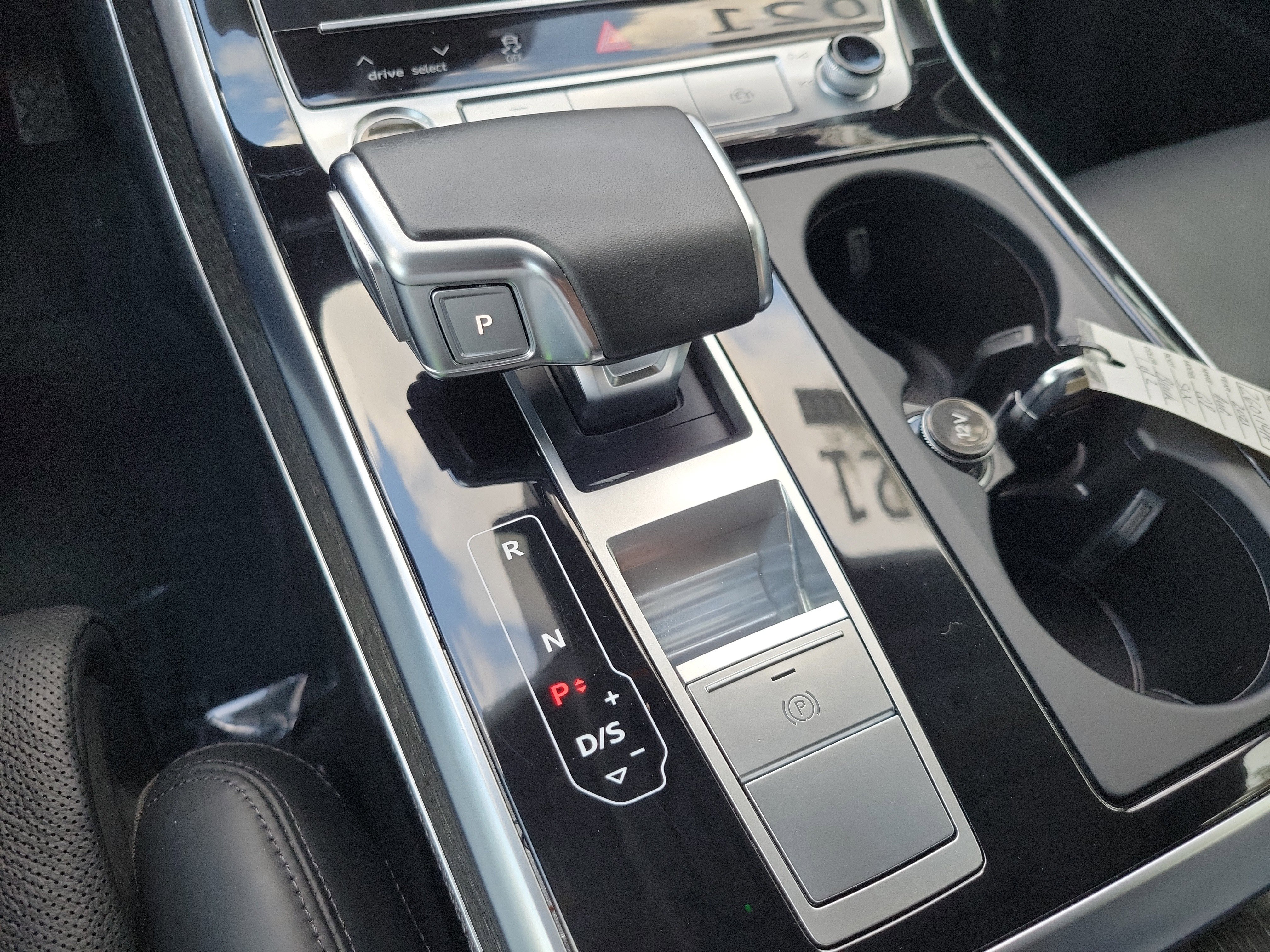 Used 2021 Audi Q8 Prestige image 30