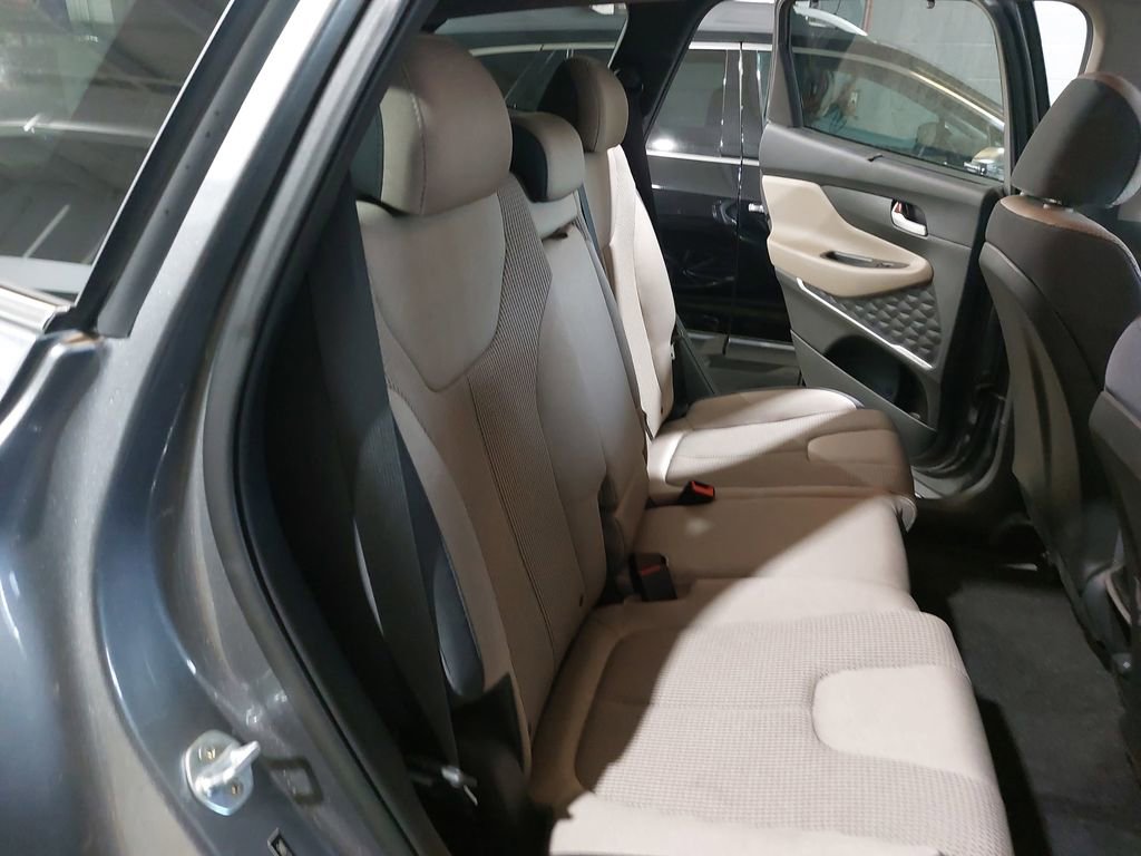 Used 2019 Hyundai Santa Fe SEL FWD image 12