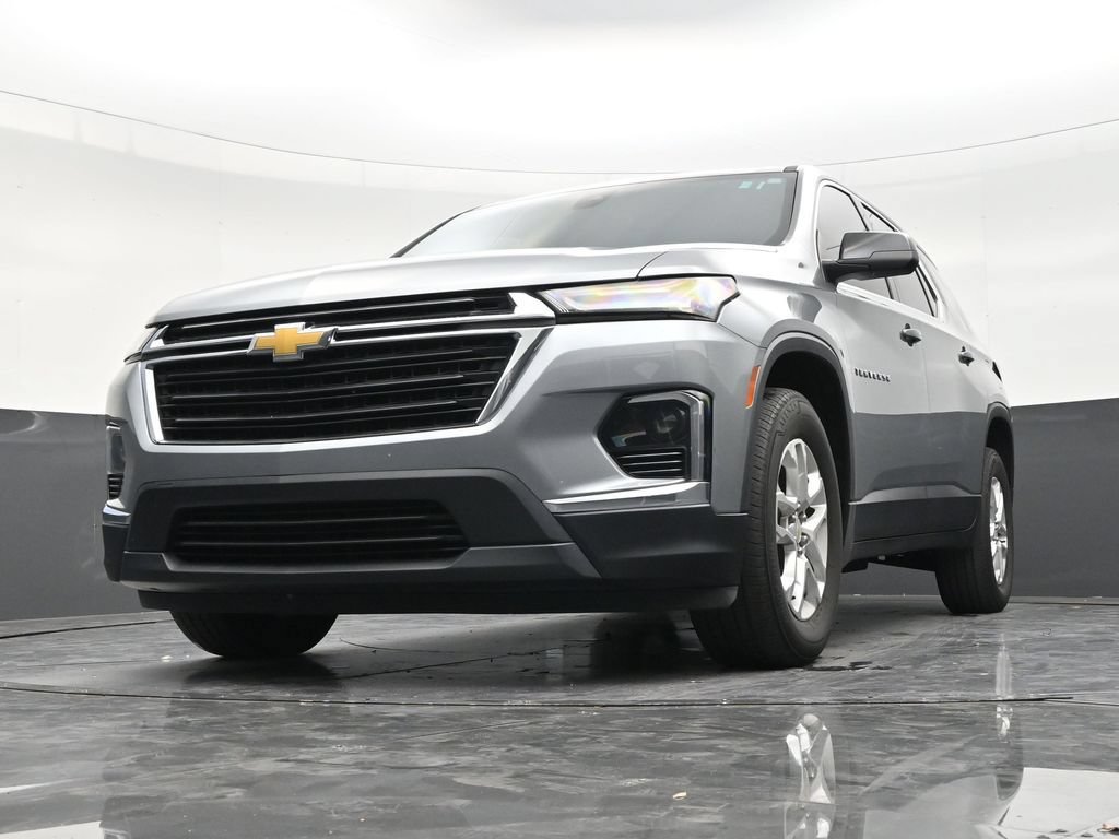 Used 2023 Chevrolet Traverse LS FWD image 27