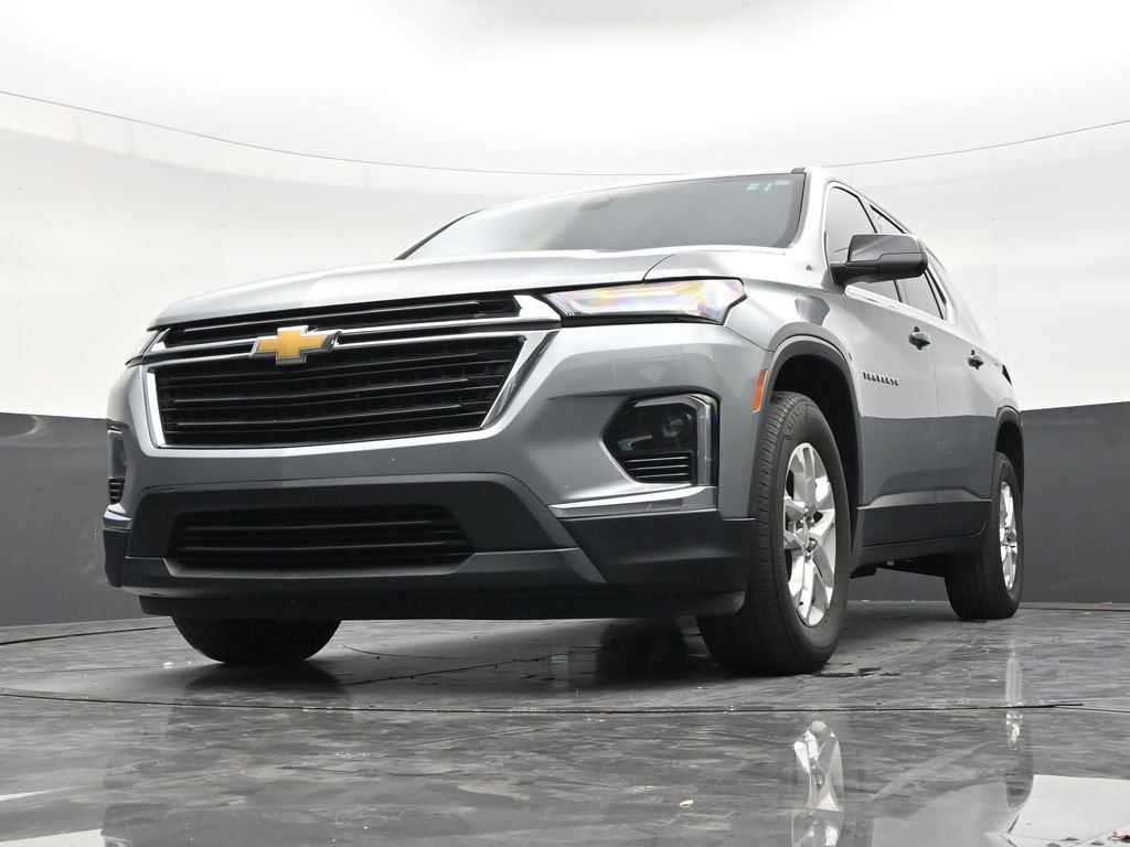 Used 2023 Chevrolet Traverse LS FWD image 27