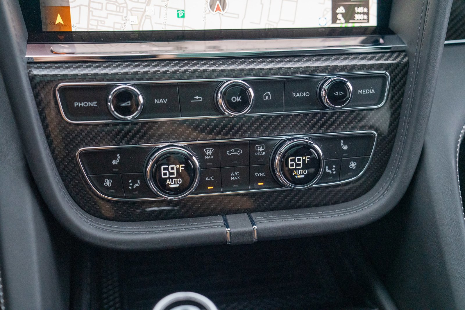 Used 2022 Bentley Bentayga image 20