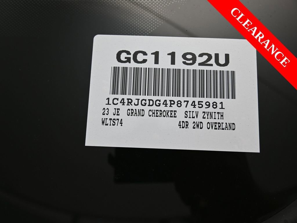 Used 2023 Jeep Grand Cherokee Overland image 11