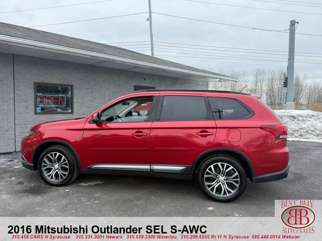 Used 2016 Mitsubishi Outlander SEL image 6