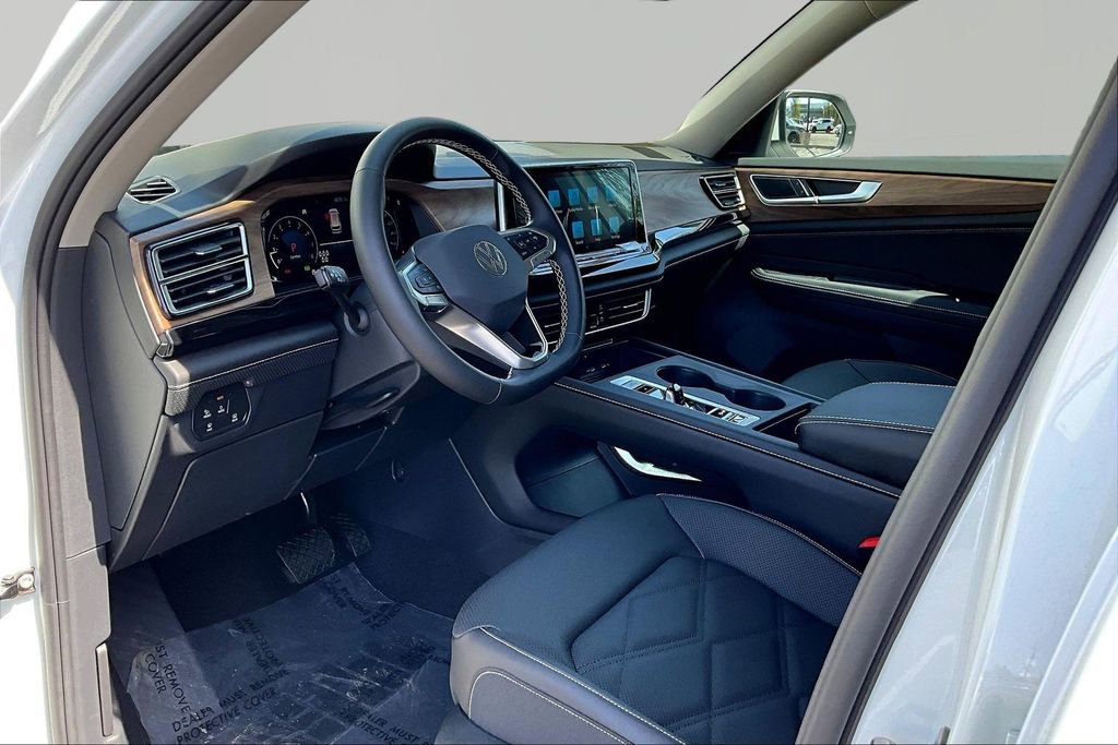 New 2026 Volkswagen Atlas SE image 18