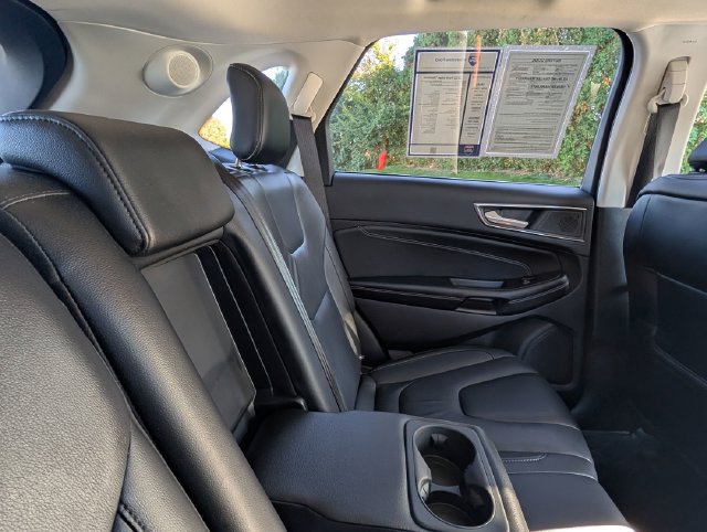 Used 2022 Ford Edge Titanium AWD/4WD image 29