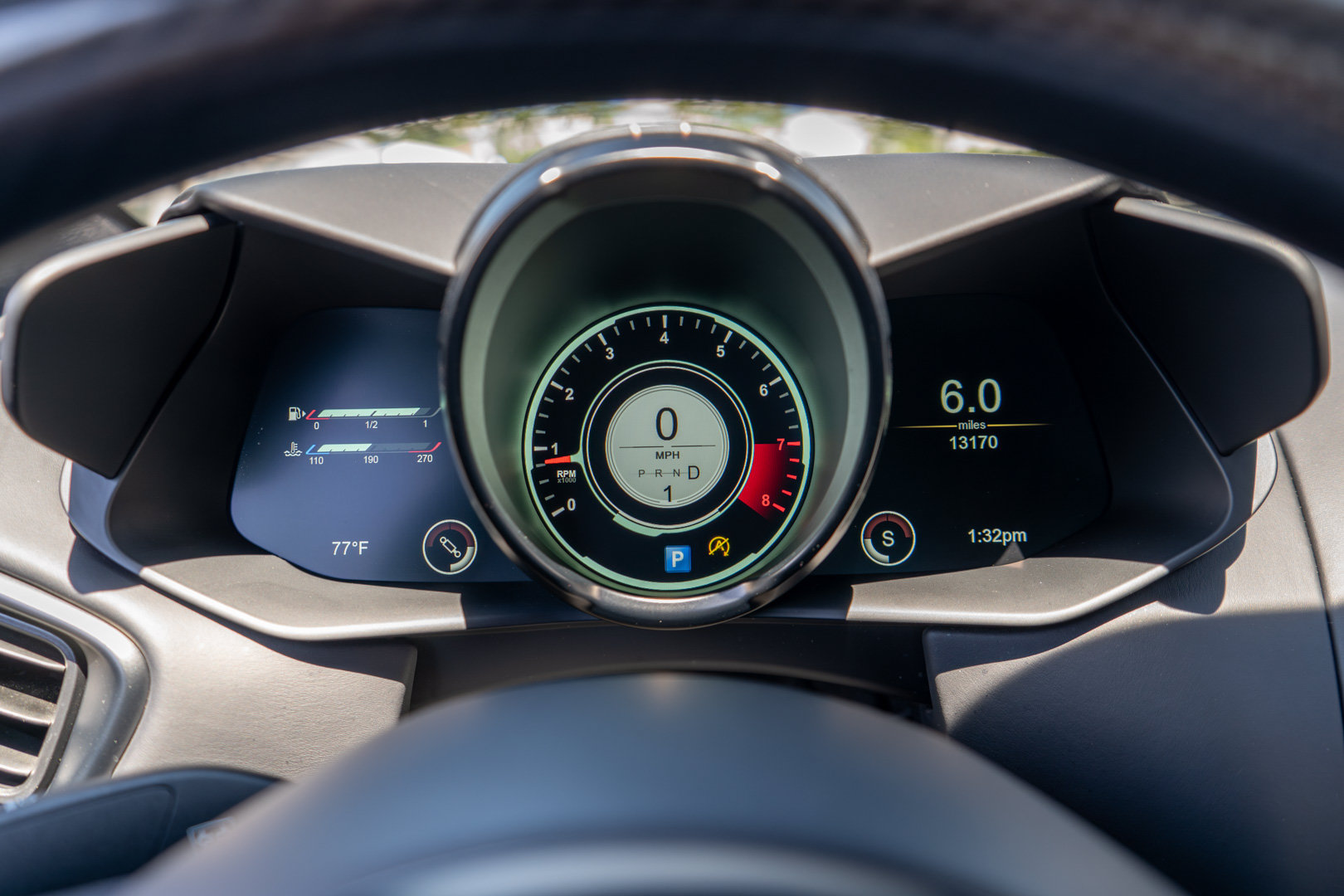 Used 2023 Aston Martin V8 Vantage Roadster RWD image 7