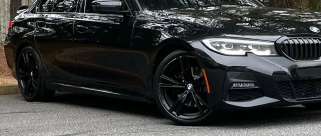 Used 2021 BMW 330i 330i w/ M Sport Package image 11