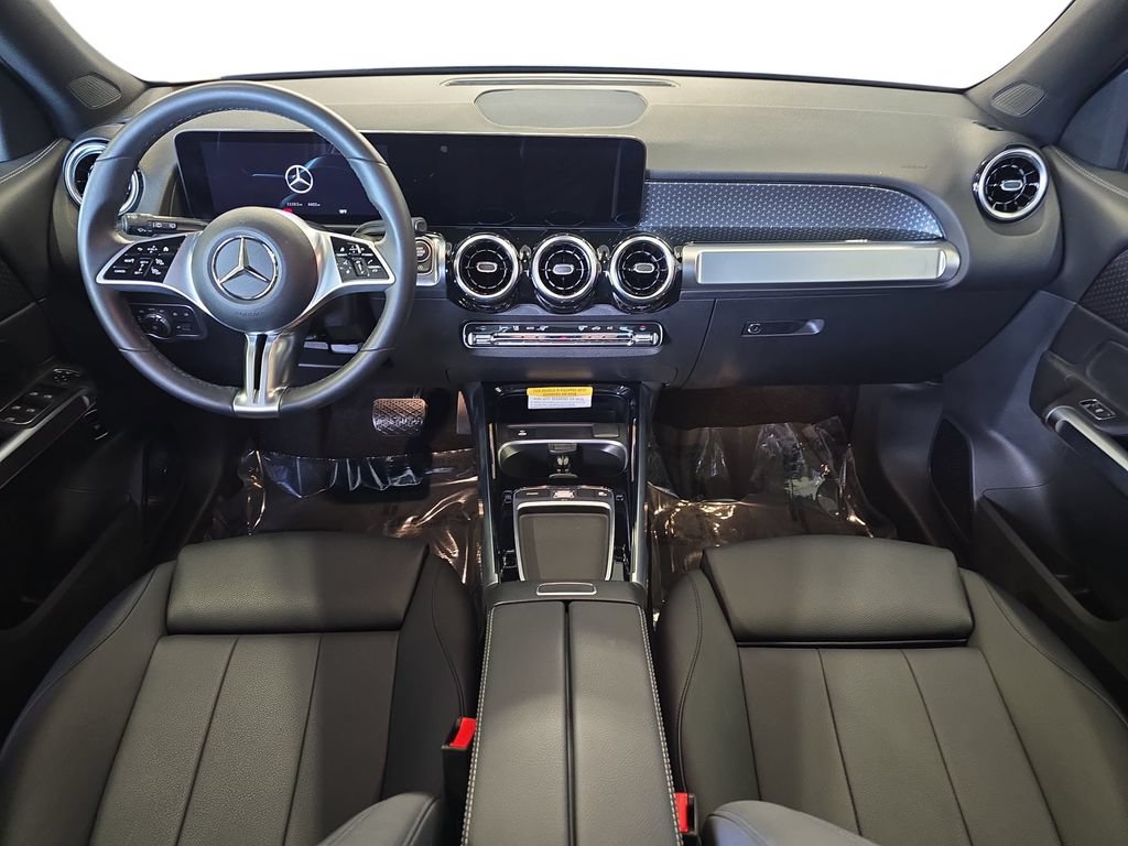 Used 2026 Mercedes-Benz GLB 250 image 10