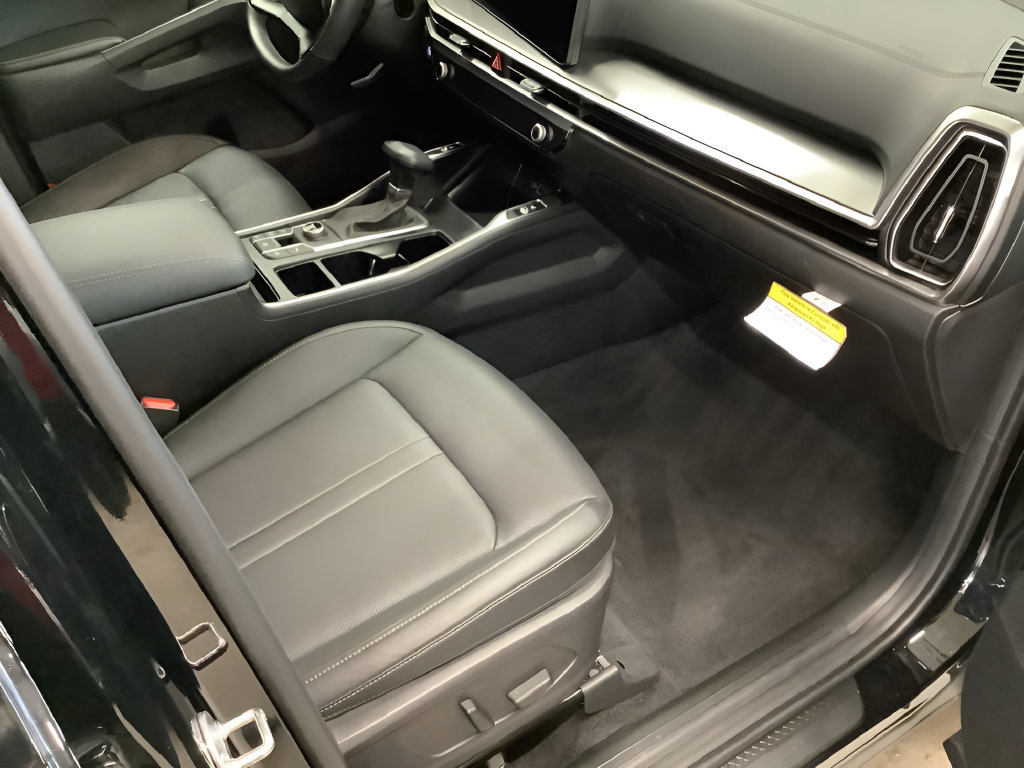 Certified 2026 Kia Sorento EX AWD/4WD image 22
