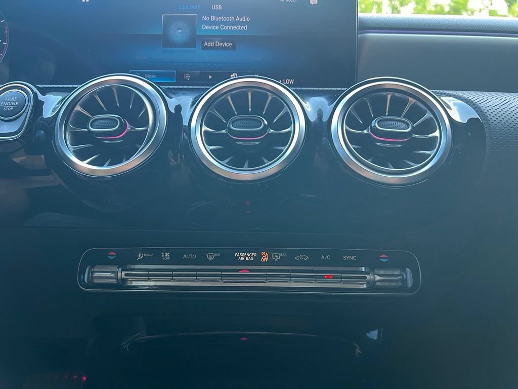 Used 2023 Mercedes-Benz CLA 250 4MATIC image 26
